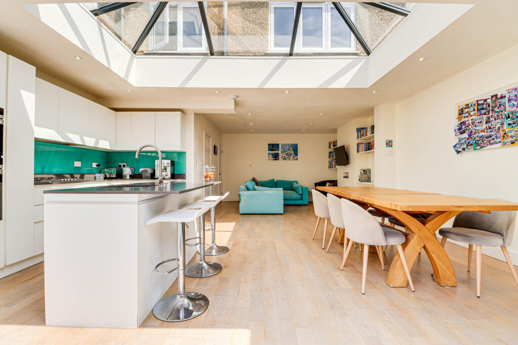 Additional image 6 of Crossway, Harpenden, AL5