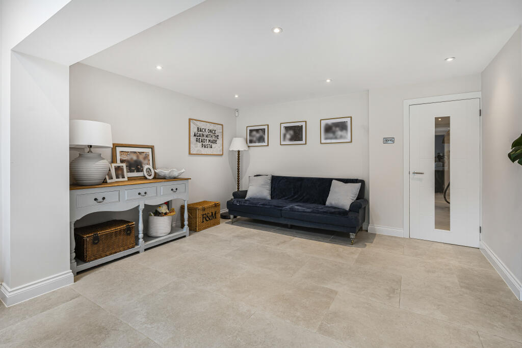 Additional image 8 of Vale Close, Harpenden, Hertfordshire, AL5