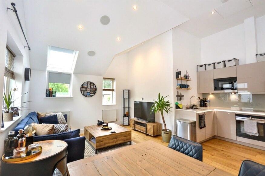 Additional image 3 of Verulam House, Luton Road, Harpenden, AL5