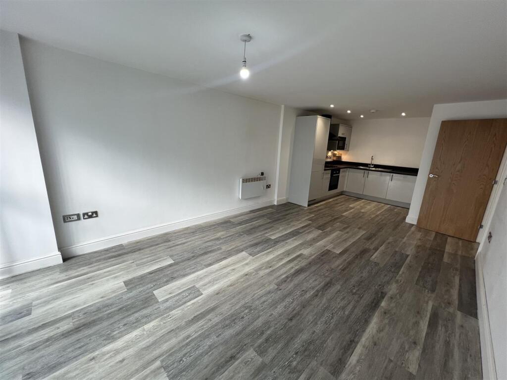 Additional image 2 of The High Street, Windsor House, Kings Heath
