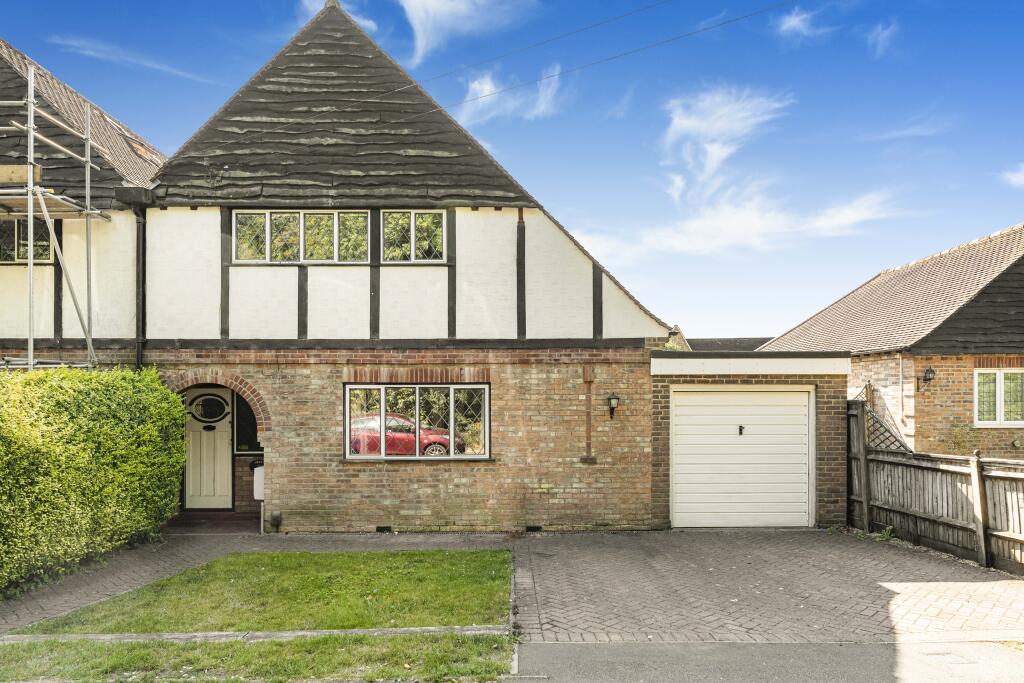 Property image for Moreton End Lane, Harpenden, Hertfordshire, AL5