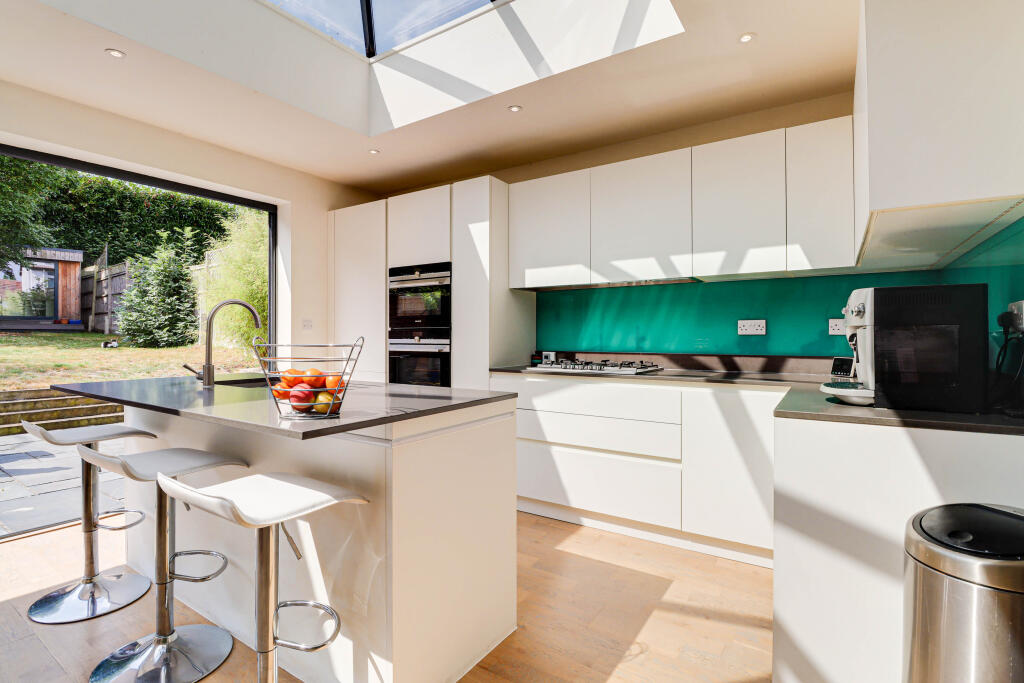 Additional image 4 of Crossway, Harpenden, AL5