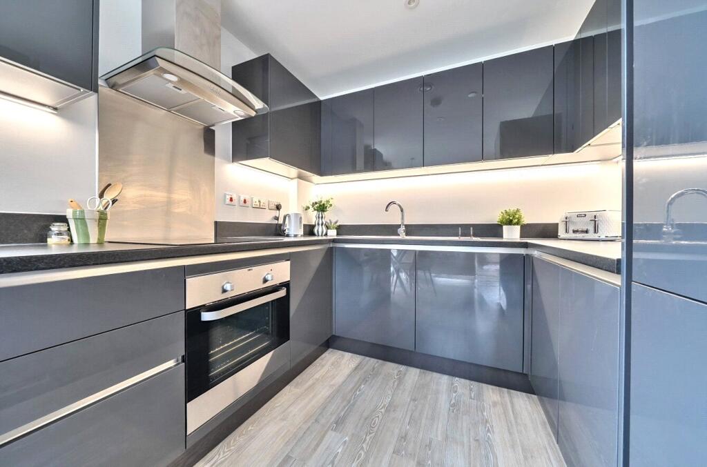 Additional image 10 of Broadwater Road, Welwyn Garden City, Hertfordshire