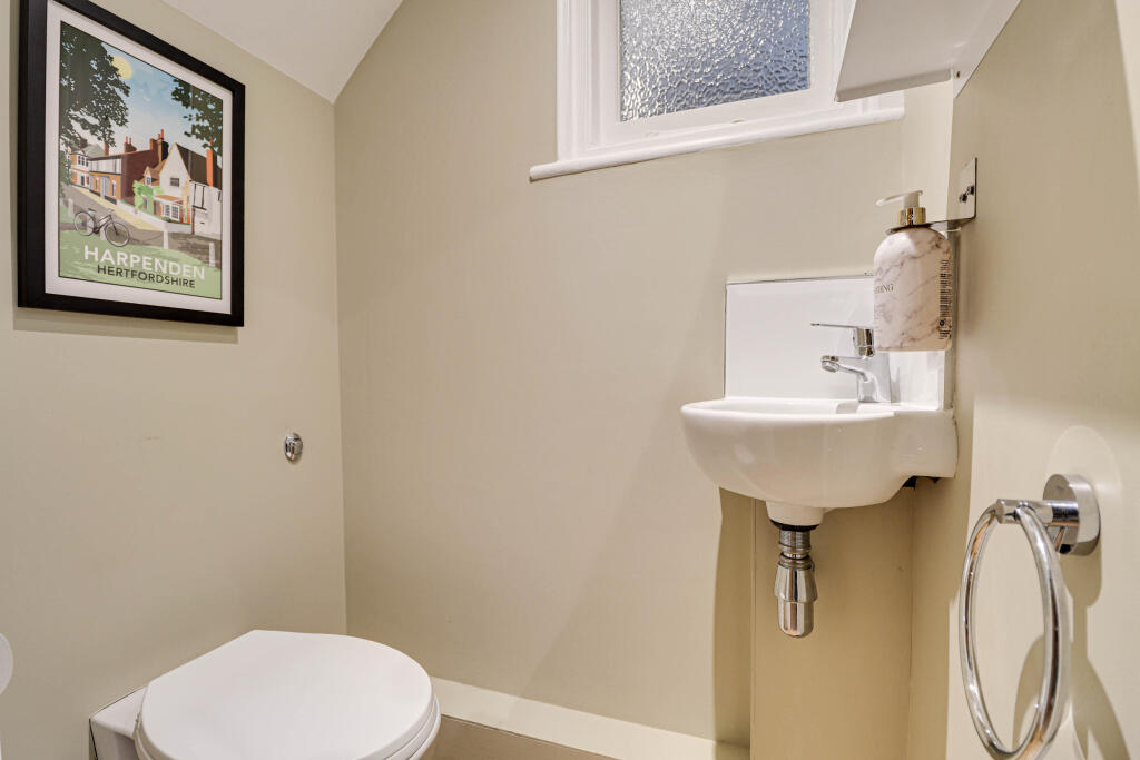 Additional image 9 of Moreton End Lane, Harpenden, AL5