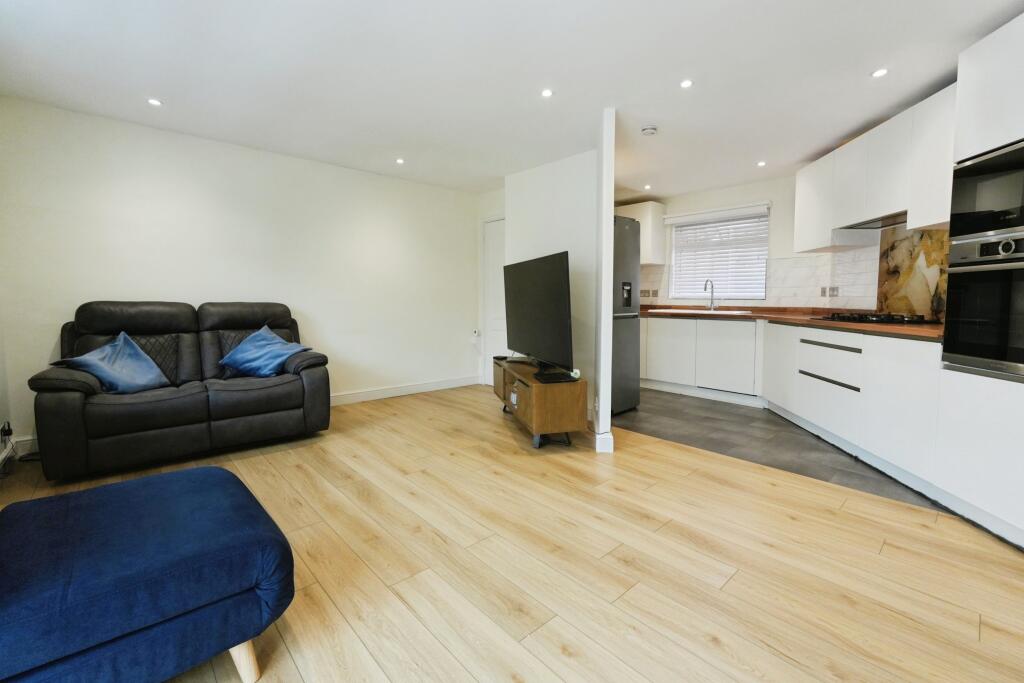 Additional image 2 of Shetland Close, Birmingham, B16