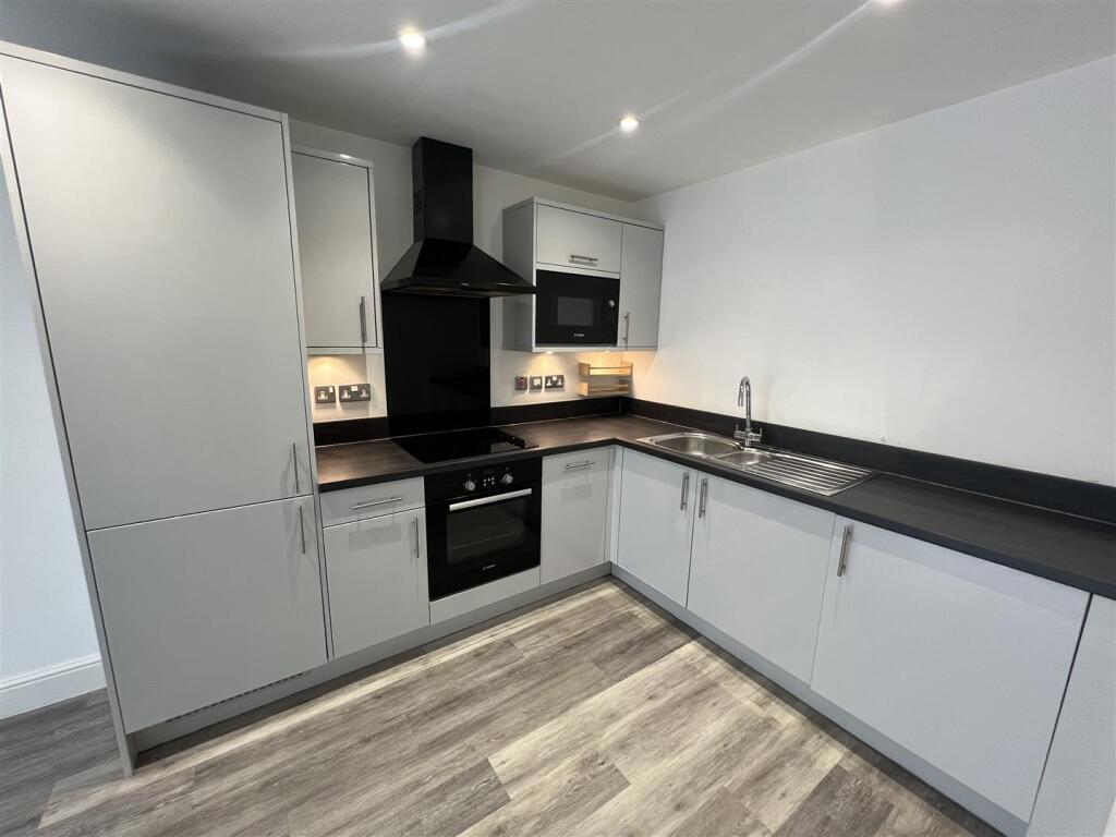 Additional image 8 of The High Street, Windsor House, Kings Heath