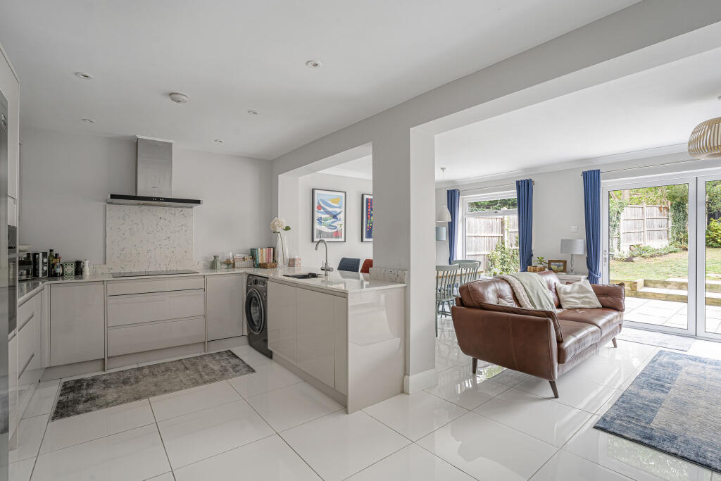 Additional image 6 of Dell Close, Harpenden, Hertfordshire, AL5