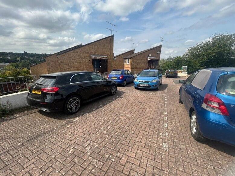 Additional image 10 of Barley Rise, Harpenden, AL5