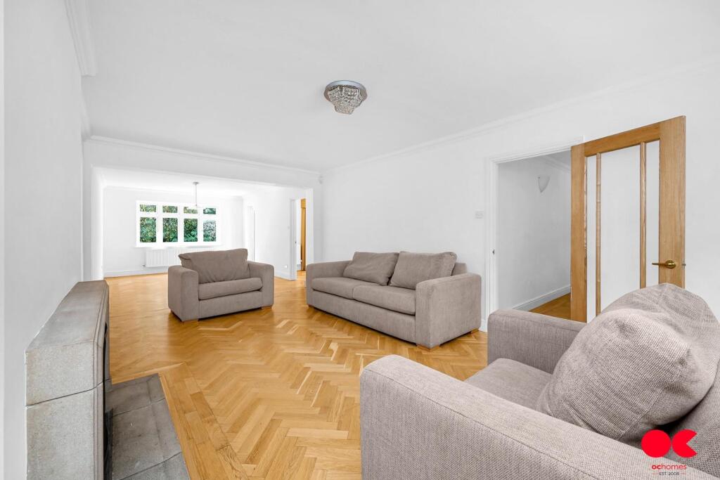 Additional image 11 of Upland Drive, Brookmans Park