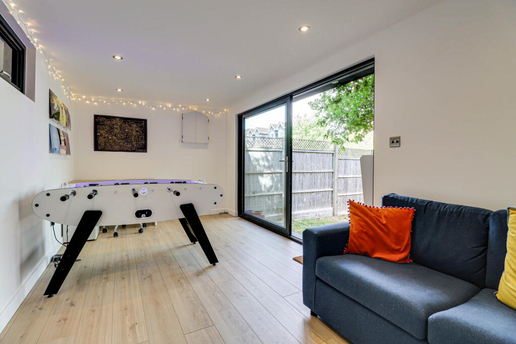 Additional image 21 of Crossway, Harpenden, AL5