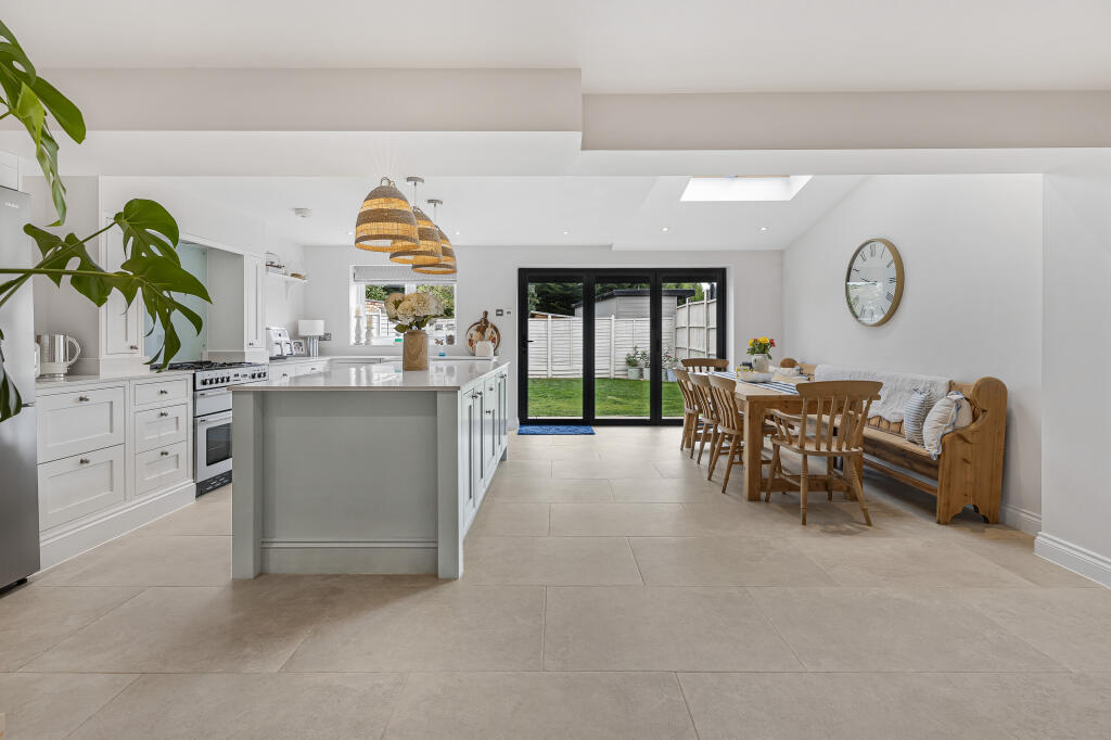 Additional image 7 of Vale Close, Harpenden, Hertfordshire, AL5