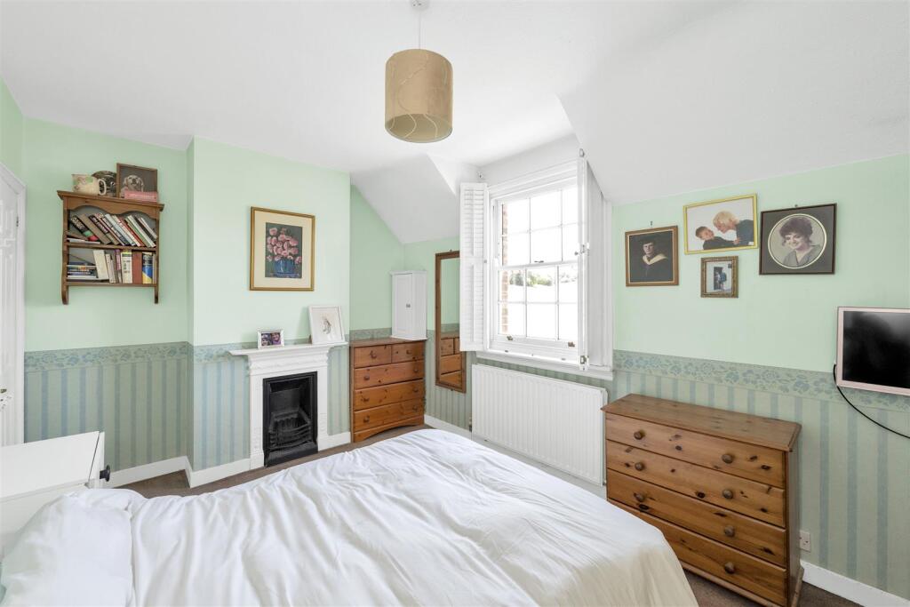 Additional image 5 of Queens Road, Harpenden