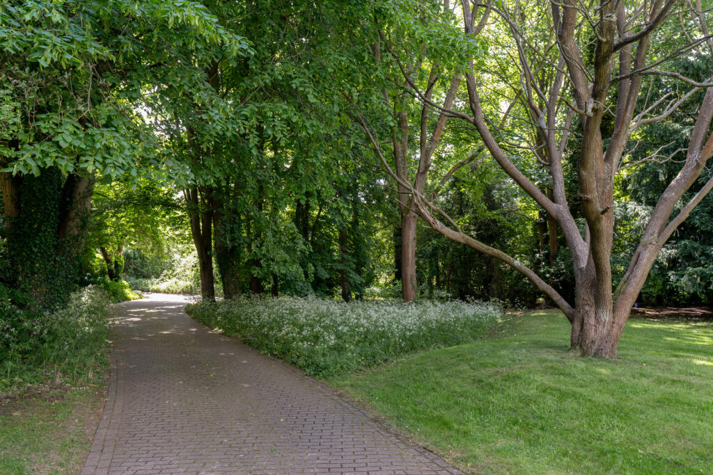 Additional image 35 of Reynards Road, Welwyn, Hertfordshire