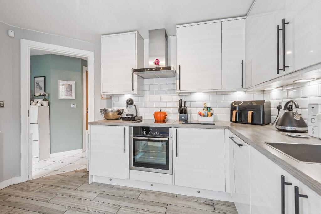 Additional image 3 of Langstone Ley, Welwyn Garden City, Hertfordshire, AL7