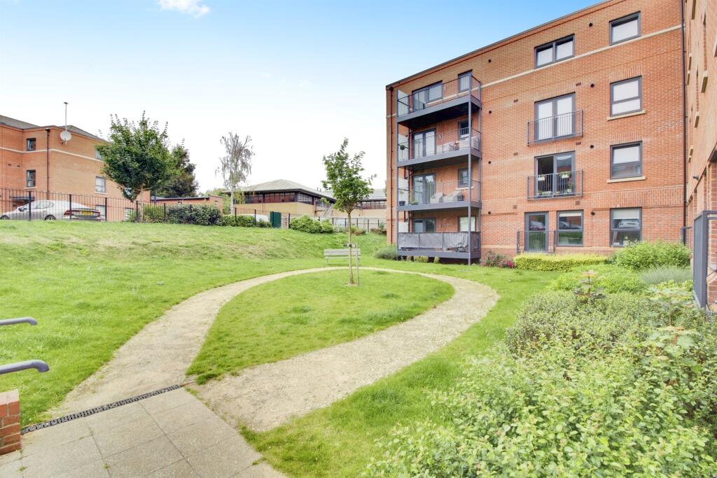 Additional image 12 of Bridge Road East, WELWYN GARDEN CITY