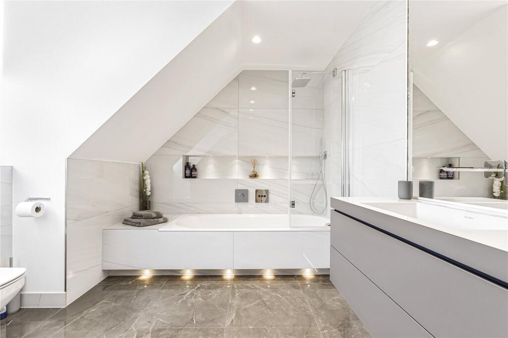 Additional image 24 of Brookmans Avenue, Brookmans Park, Hertfordshire, AL9