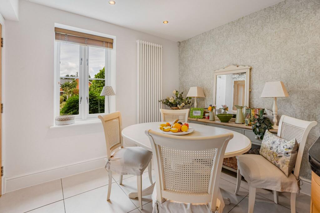 Additional image 9 of The Courtyard, Bedwell Park Cucumber Lane, Essendon, AL9