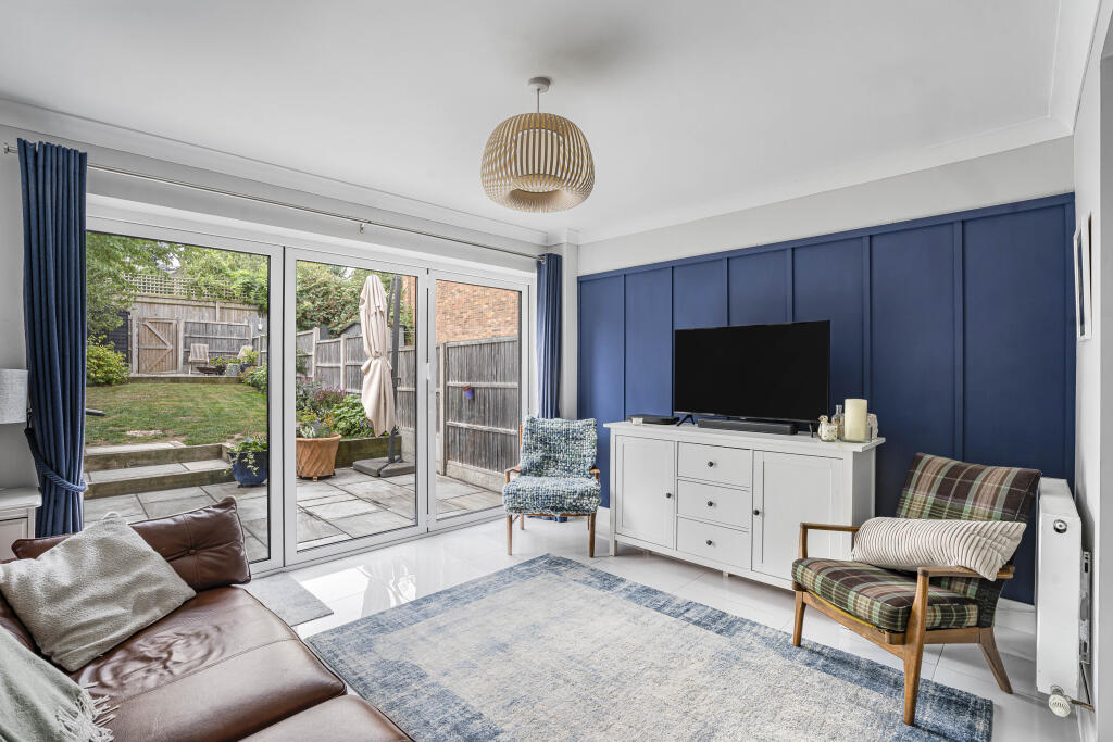 Additional image 3 of Dell Close, Harpenden, Hertfordshire, AL5