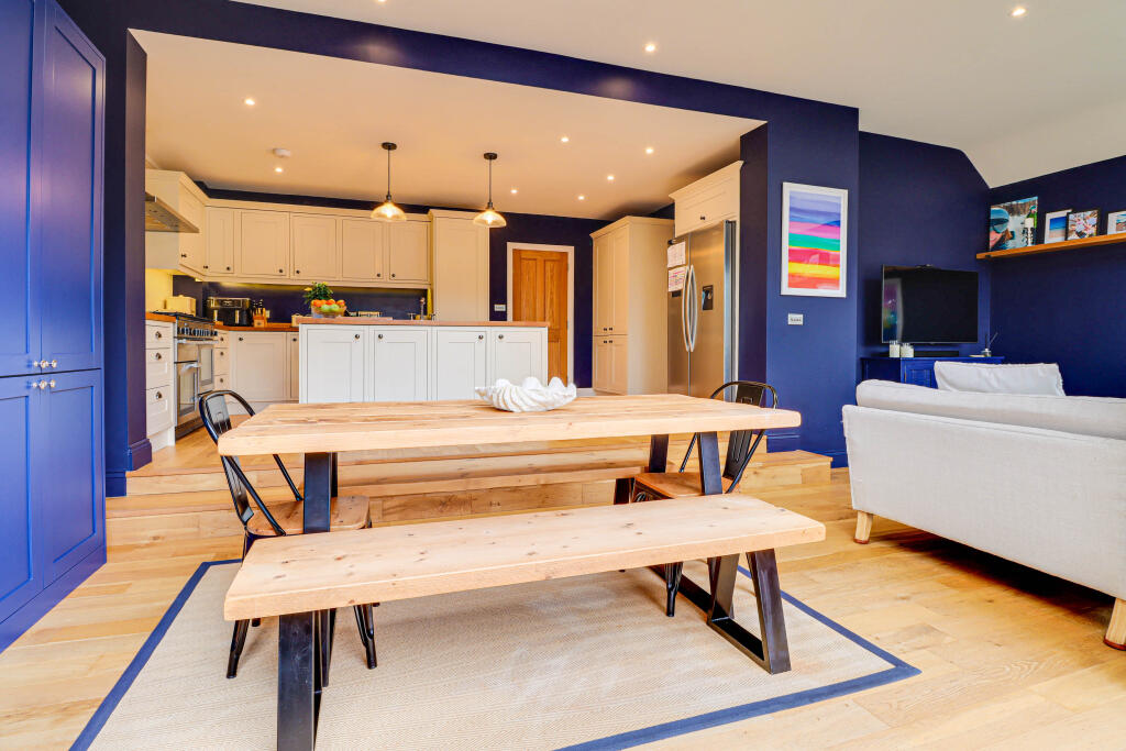 Additional image 5 of Moreton End Lane, Harpenden, AL5