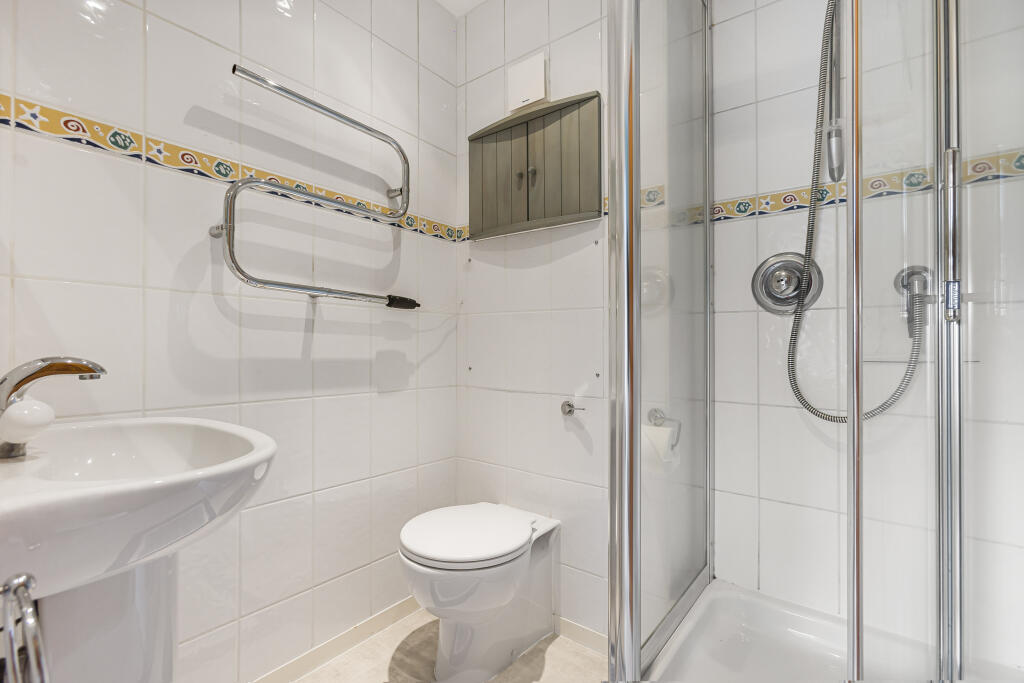 Additional image 25 of Oakhill Drive, Welwyn, Hertfordshire,