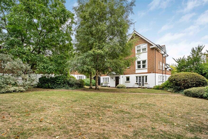 Additional image 10 of Milton Road, Harpenden, AL5