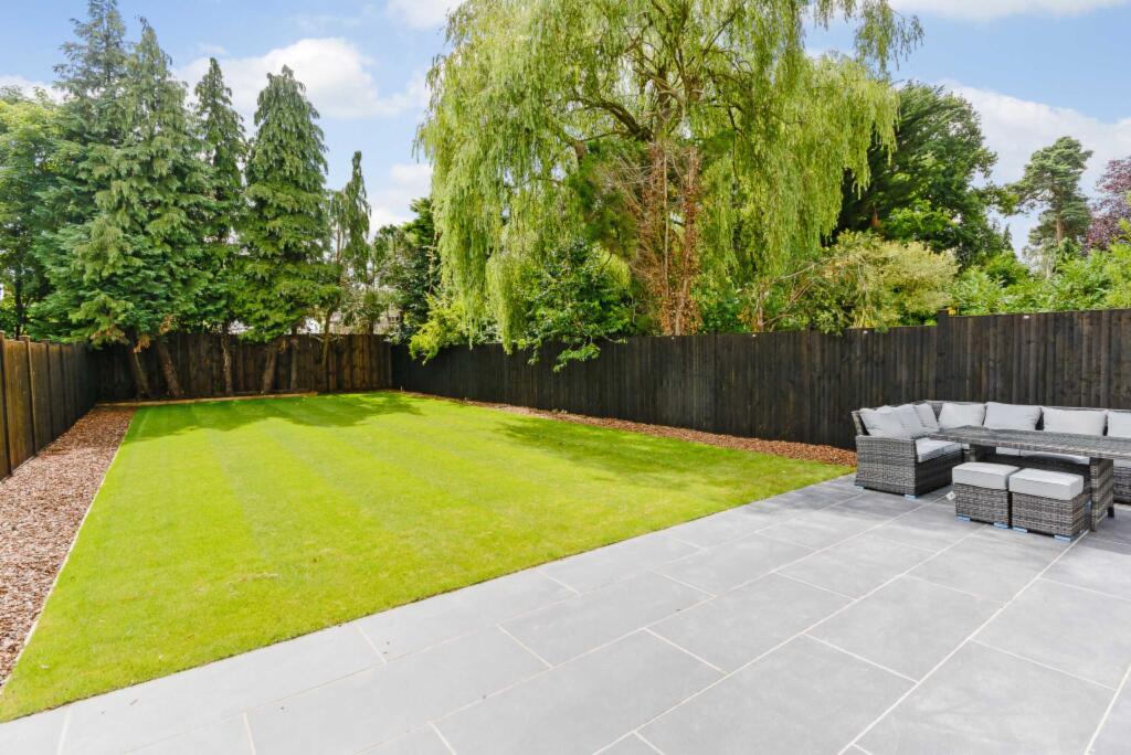 Additional image 12 of Upland Drive, Brookmans Park, Hertfordshire, AL9