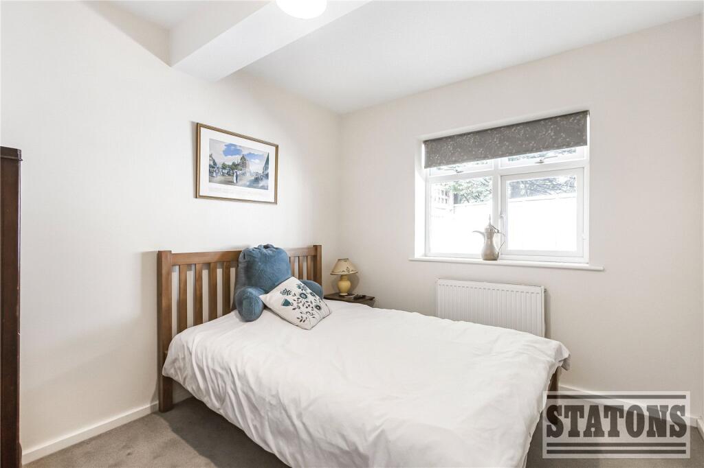 Additional image 11 of Moffats Close, Brookmans Park, Hertfordshire, AL9