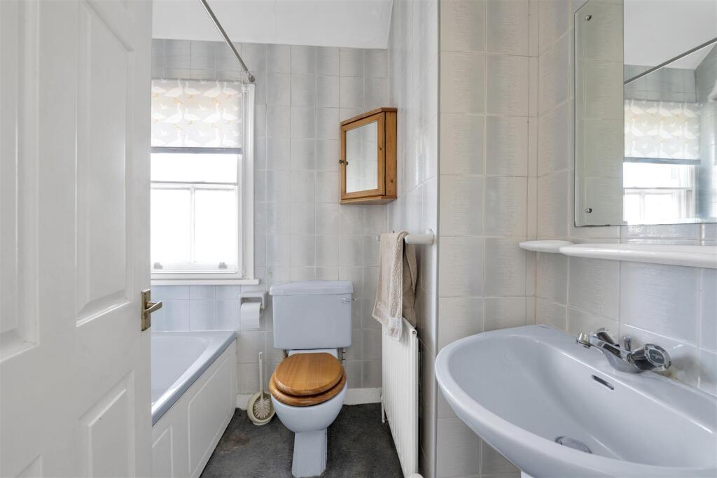 Additional image 8 of Queens Road, Harpenden