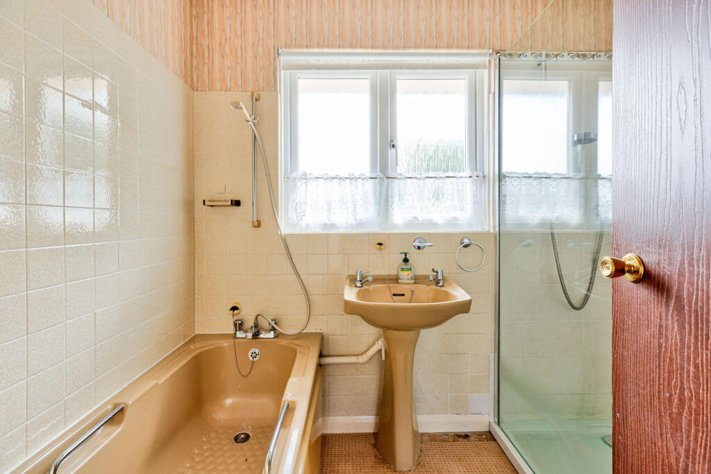 Additional image 9 of The Leys, St. Albans, Hertfordshire, AL4