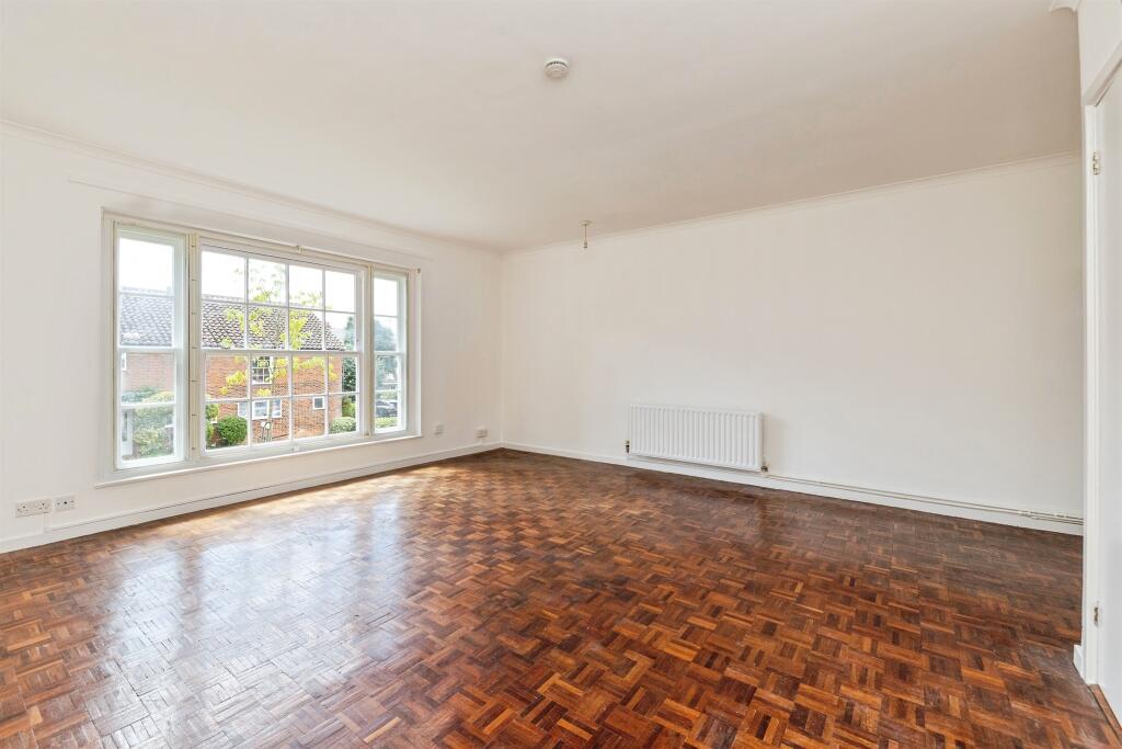 Additional image 8 of Park Close, Hatfield