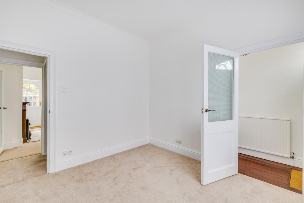 Additional image 10 of High Street, Welwyn, AL6