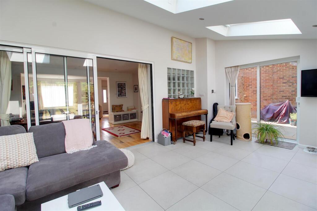 Additional image 12 of Bulls Lane, Welham Green