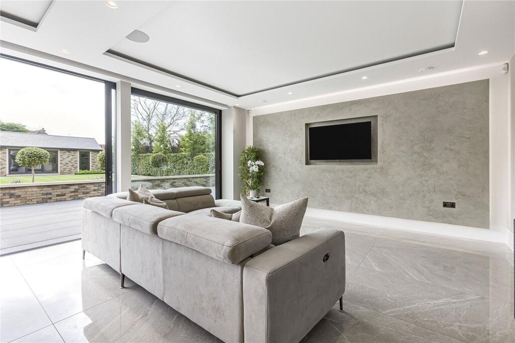 Additional image 9 of Brookmans Avenue, Brookmans Park, Hertfordshire, AL9