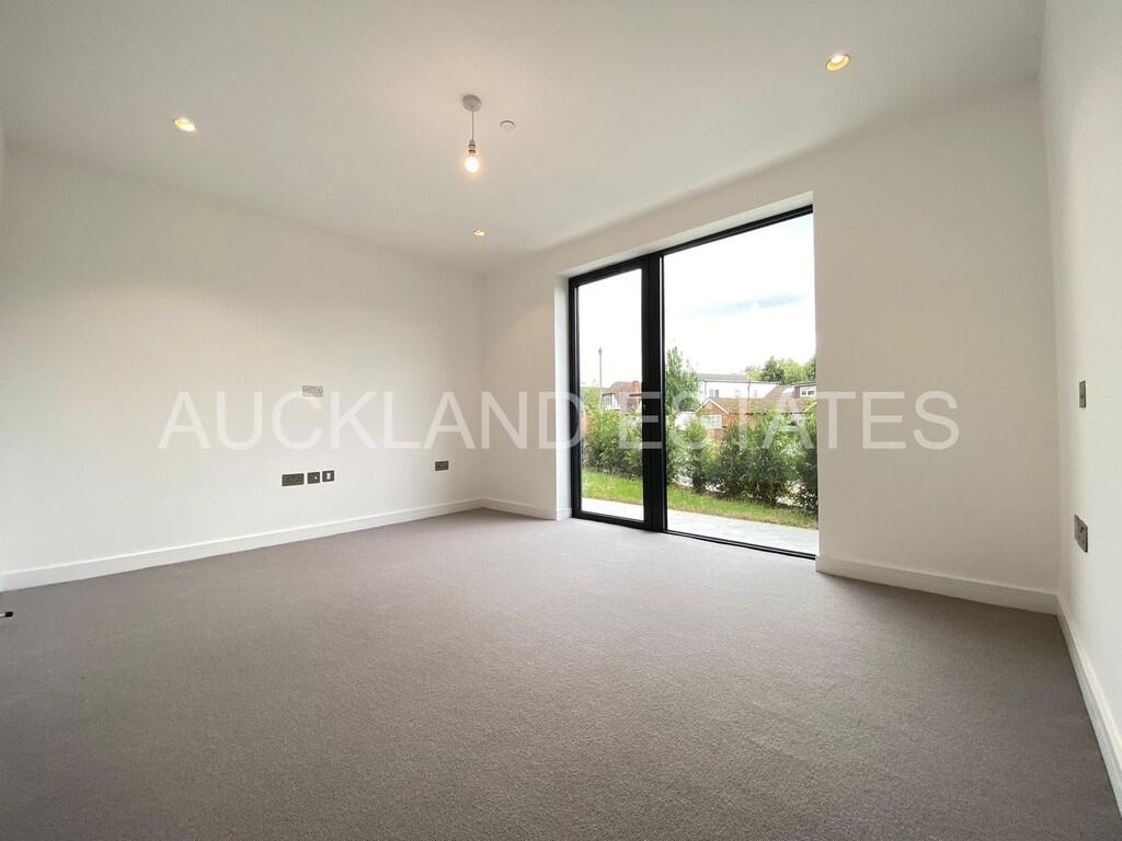 Additional image 4 of Westland Drive, Brookmans Park