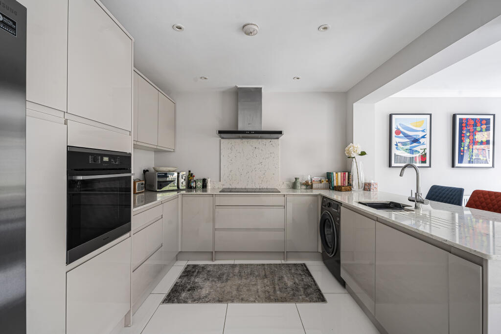 Additional image 14 of Dell Close, Harpenden, Hertfordshire, AL5