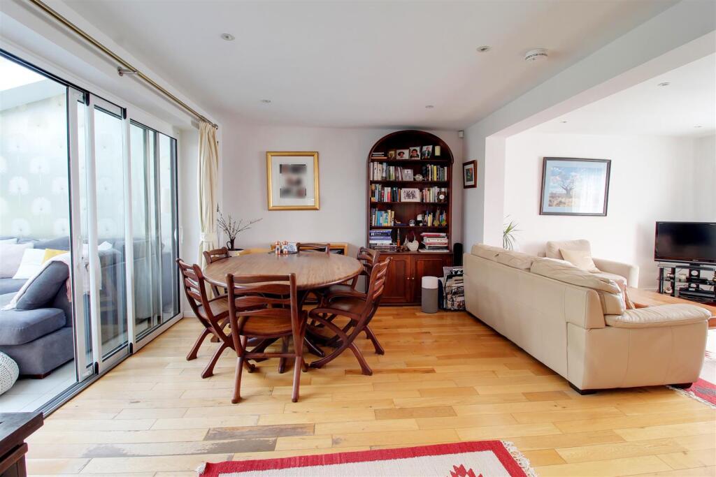 Additional image 11 of Bulls Lane, Welham Green