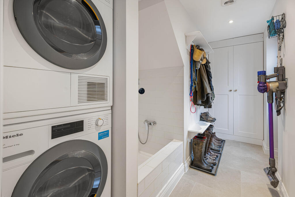 Additional image 9 of Vale Close, Harpenden, Hertfordshire, AL5