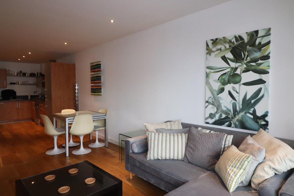 Additional image 4 of Canal Square, Birmingham, Birmingham, B16