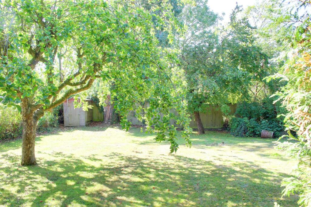 Additional image 16 of Moffats Lane, Brookmans Park