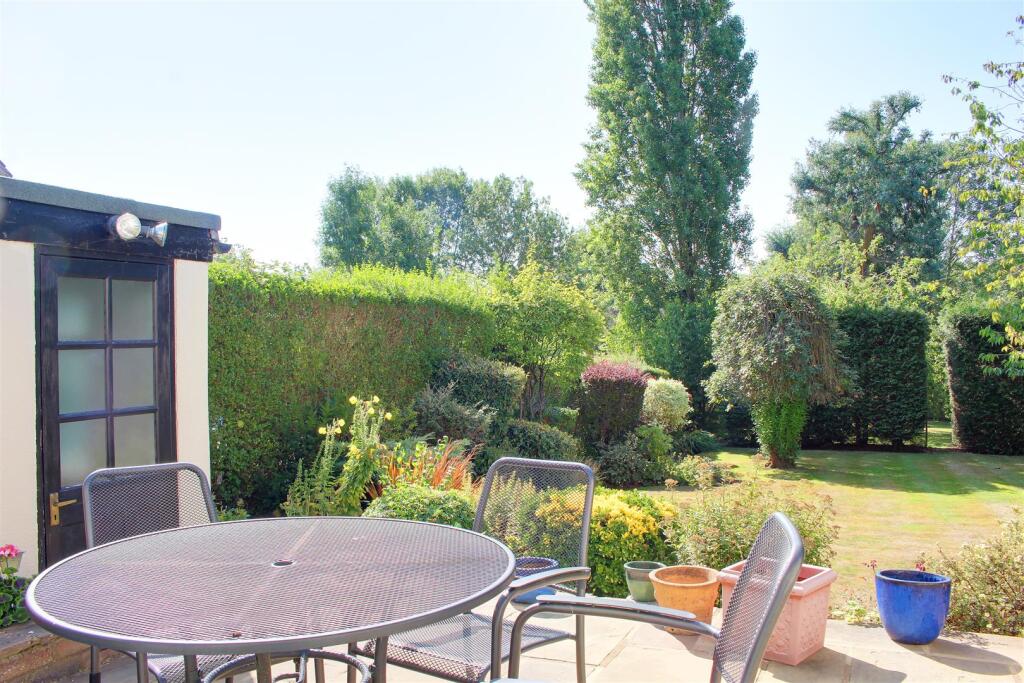 Additional image 15 of Moffats Lane, Brookmans Park