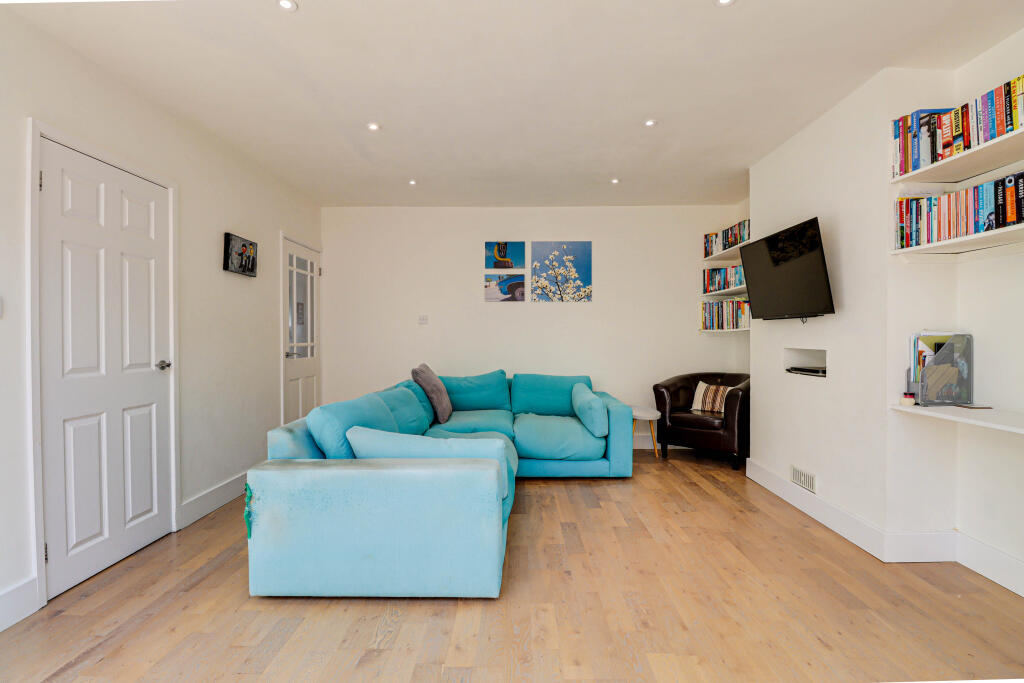 Additional image 7 of Crossway, Harpenden, AL5