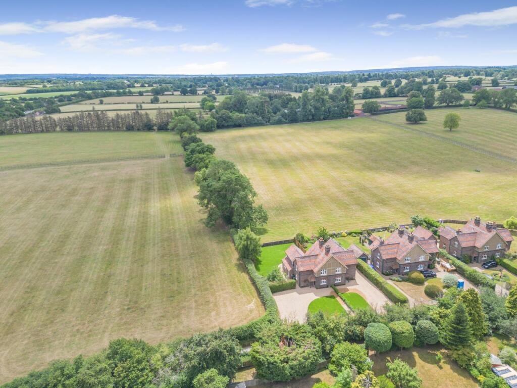 Additional image 10 of Beeson End Cottages, Beeson End Lane, Harpenden, Hertfordshire