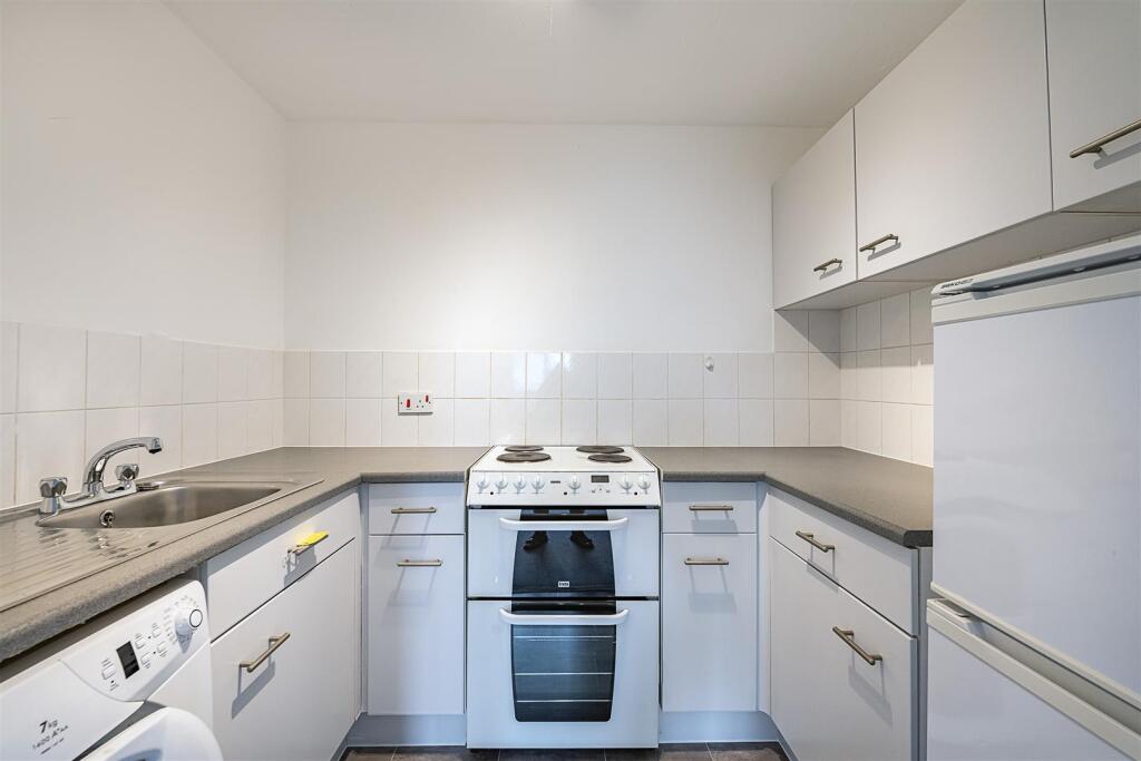 Additional image 11 of Westfield Road, Harpenden