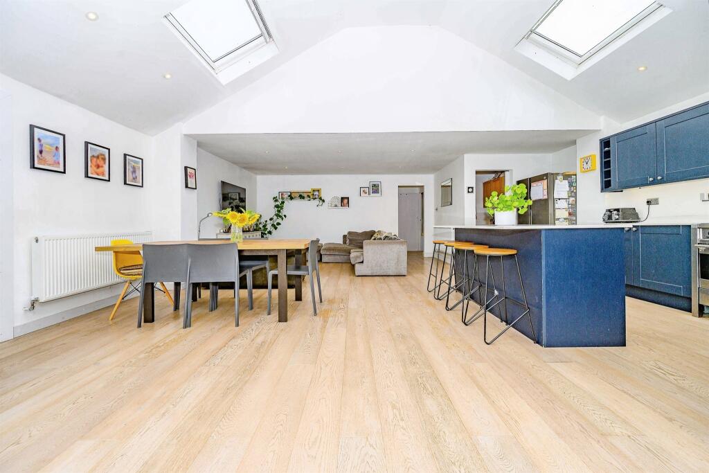 Additional image 11 of Lower Luton Road, Wheathampstead, St. Albans