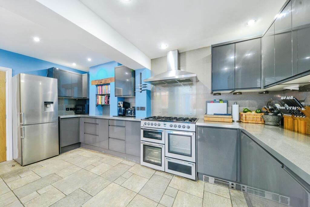 Additional image 3 of Station Road, Welwyn, AL6