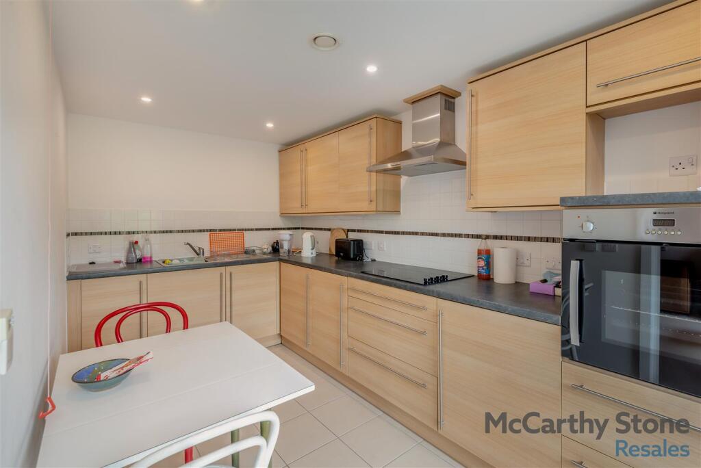 Additional image 4 of Peel Court, College Way, Welwyn Garden City, Hertfordshire, AL8 6DG