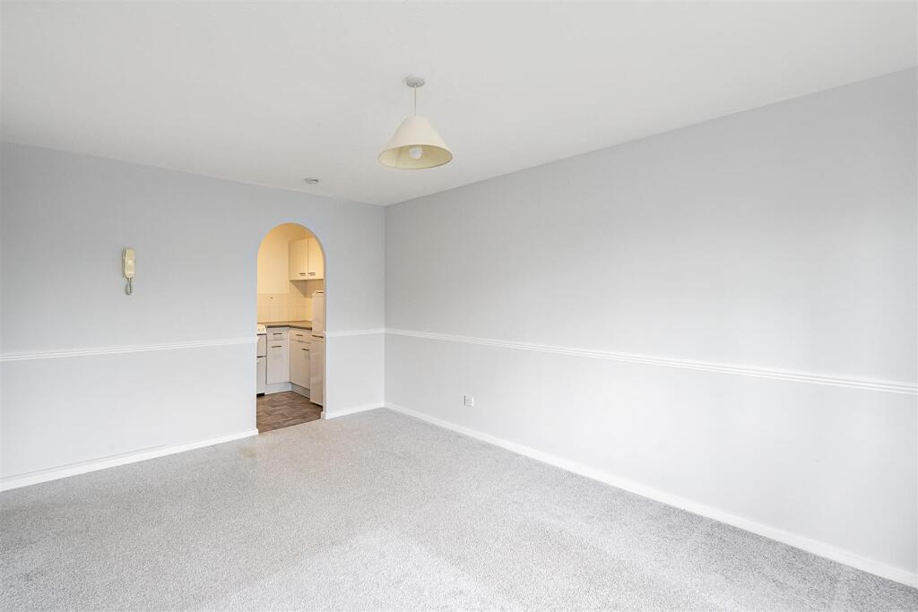 Additional image 4 of Westfield Road, Harpenden