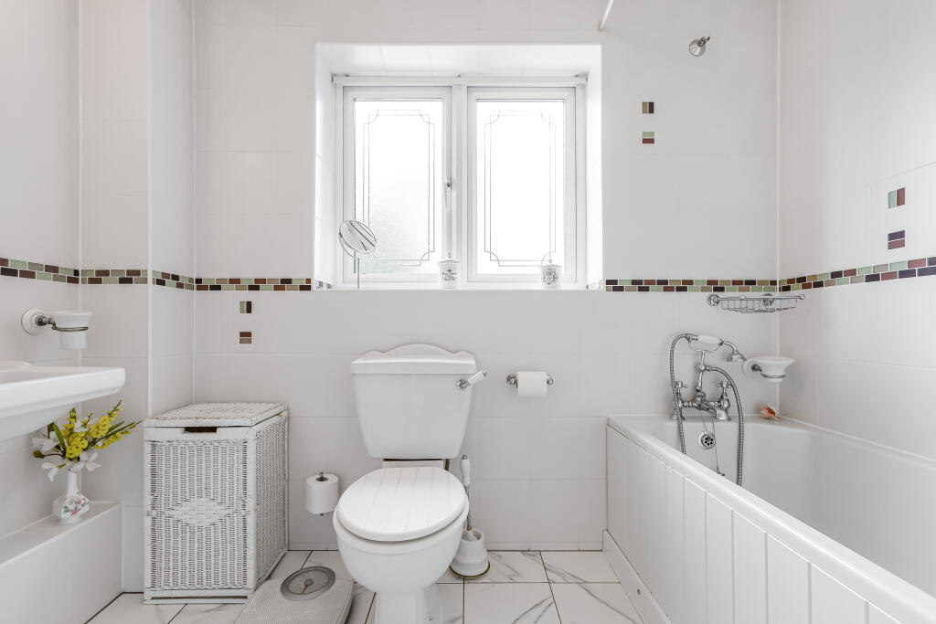 Additional image 15 of Mount Pleasant Close, Hatfield, Hertfordshire, AL9