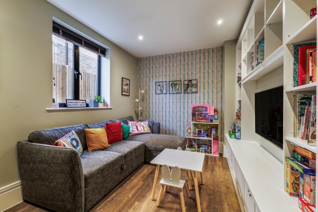 Additional image 8 of Wood End Road, Harpenden, Hertfordshire