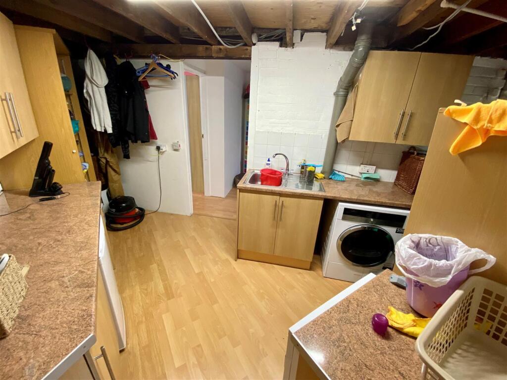 Additional image 7 of Swanland Road, Welham Green